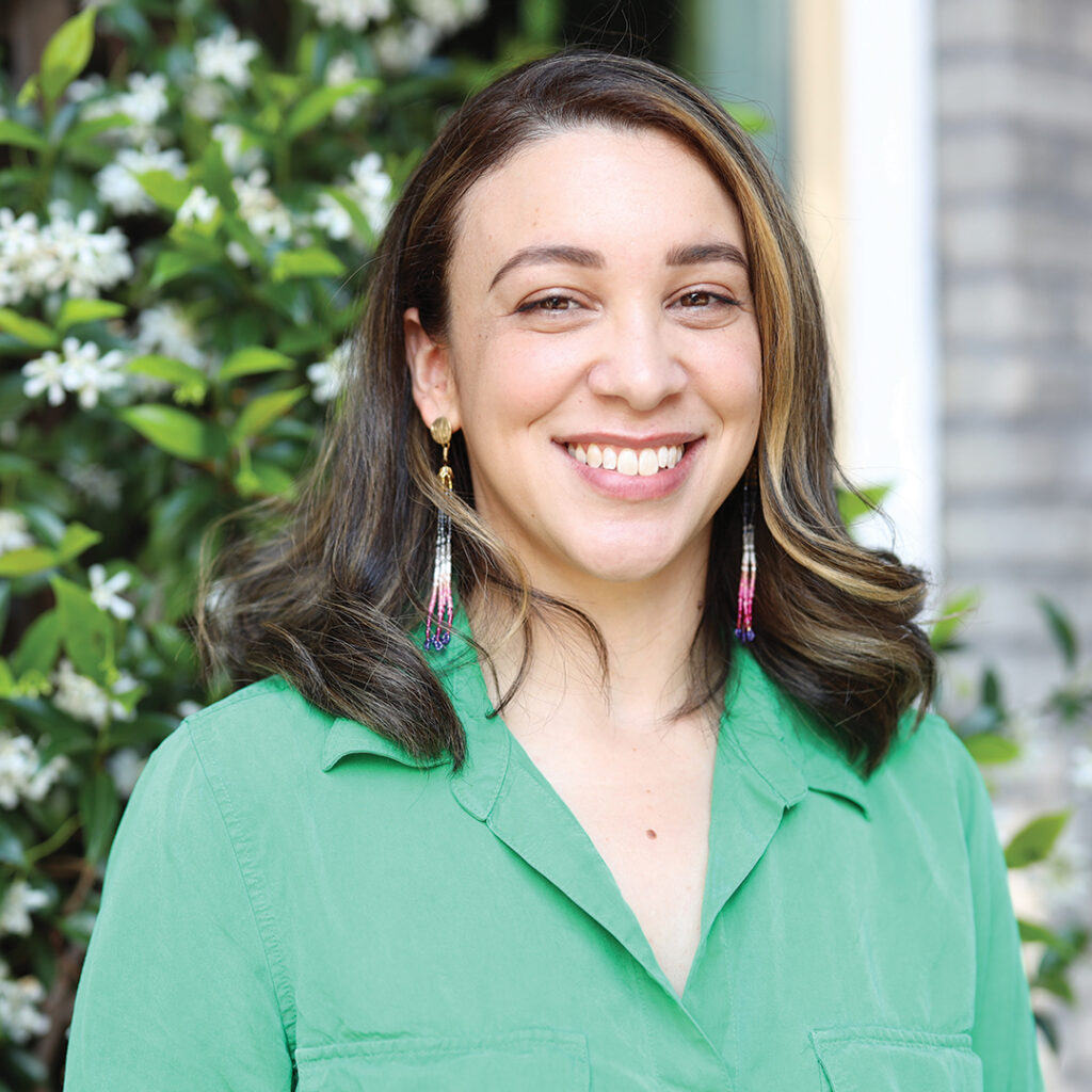 Tracy Guinchard, Multimedia Director